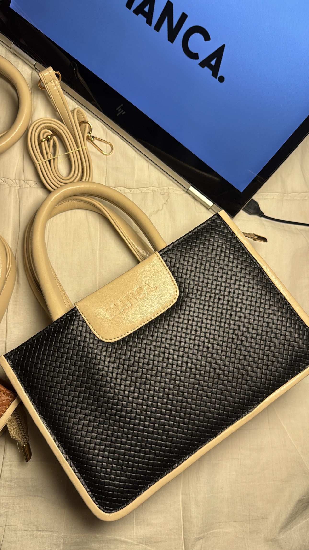 Bianca-Cross Body-MATE