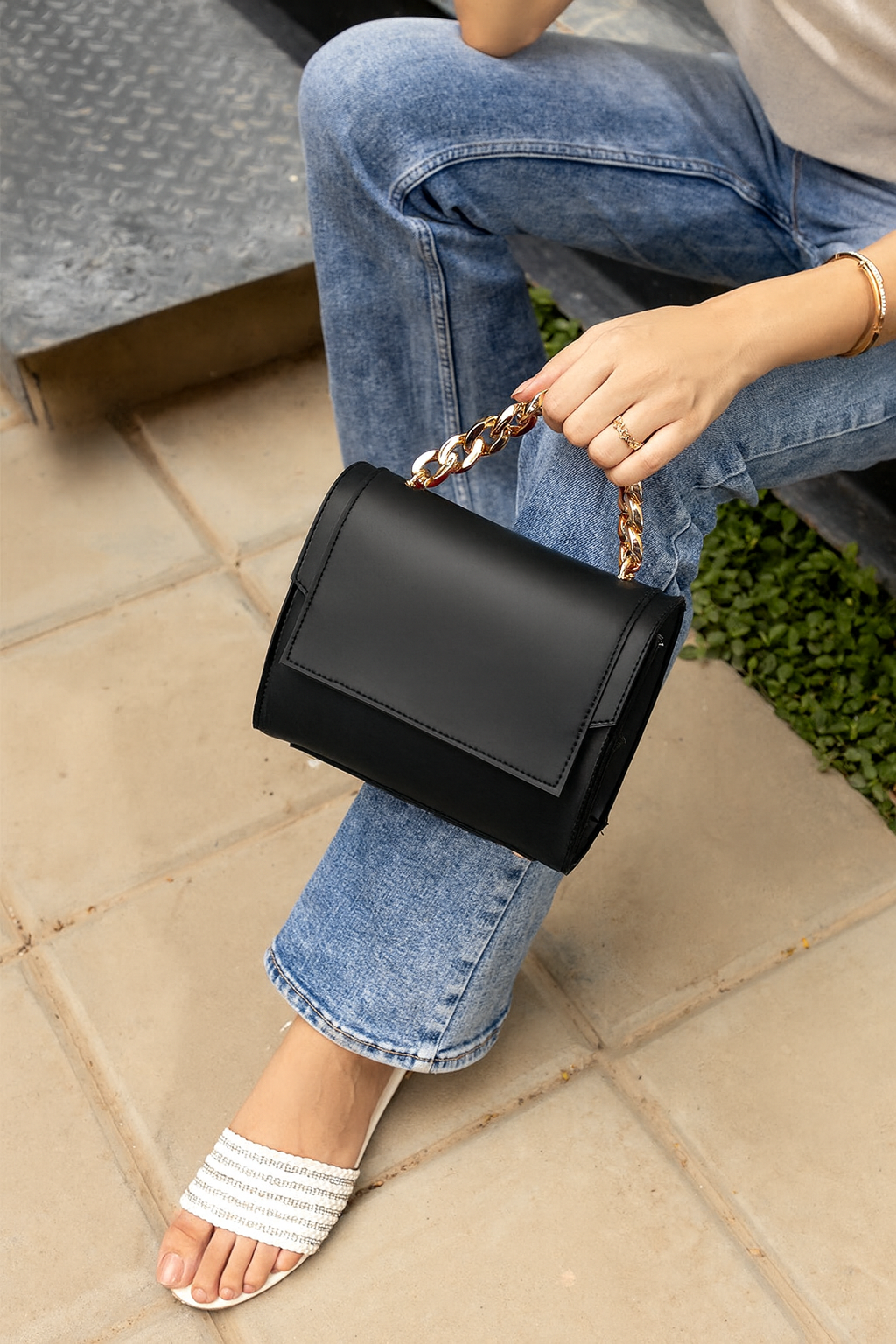 Bianca-Cross Body bag-GOLDCHAIN