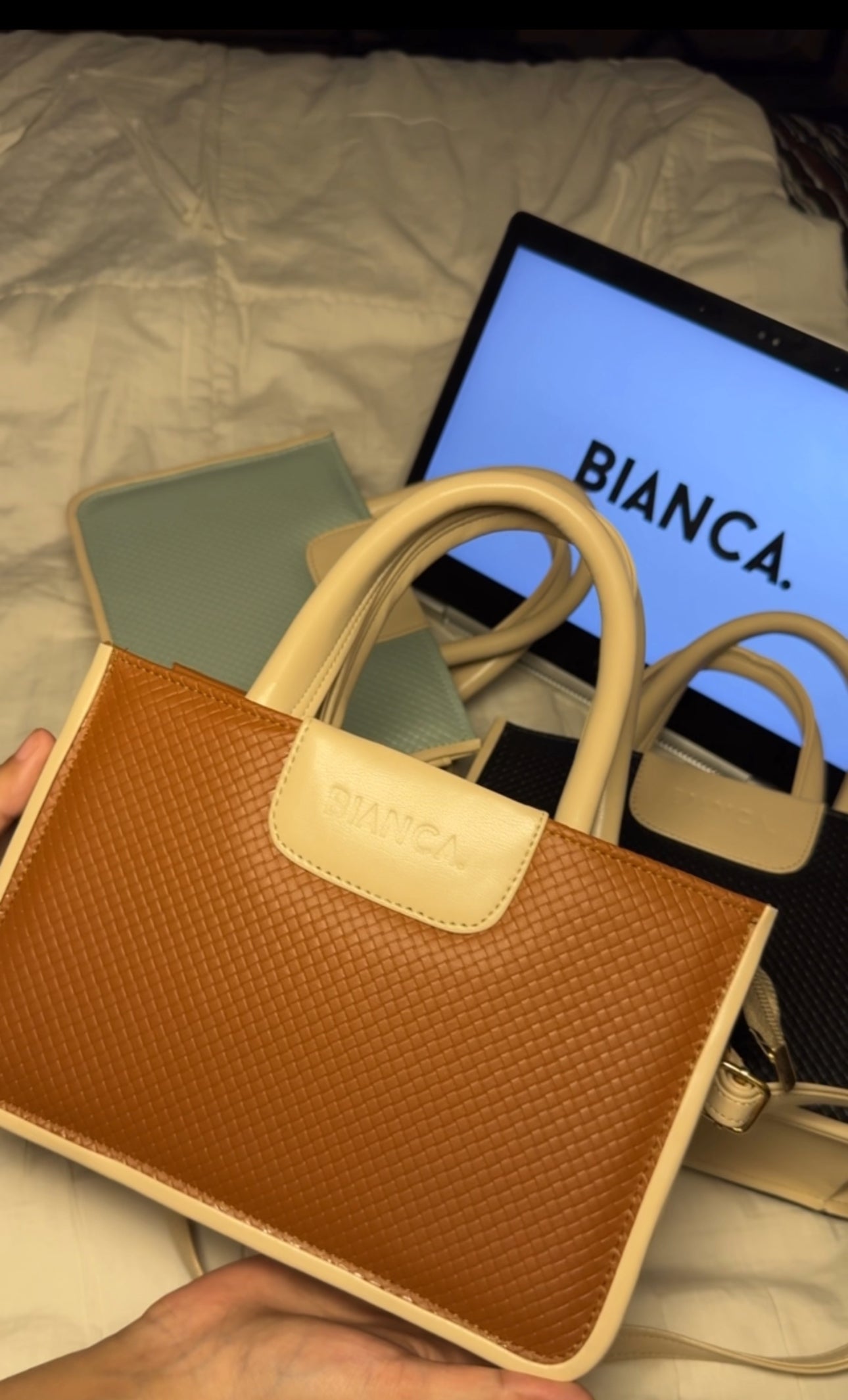 Bianca-Cross Body-MATE