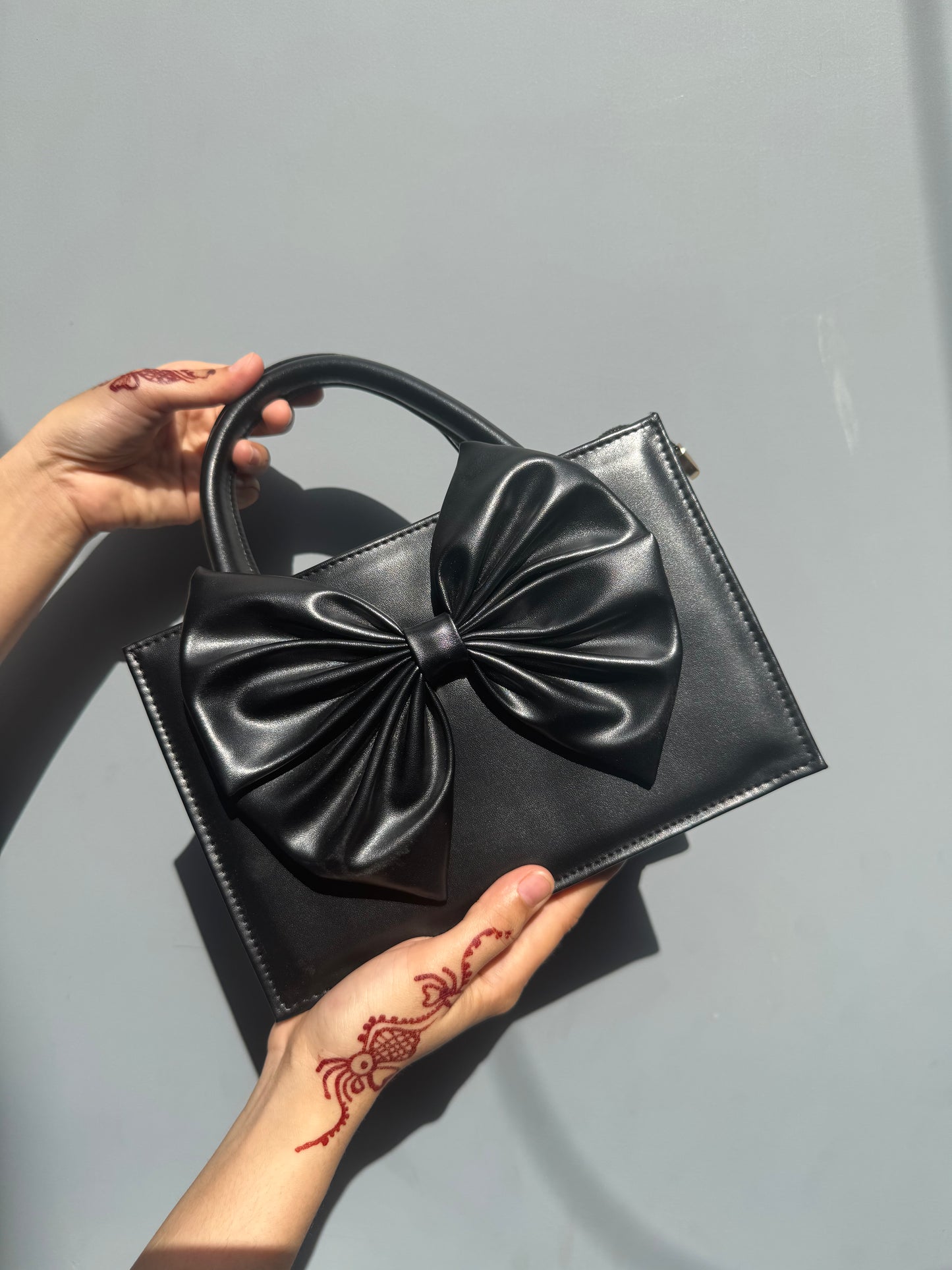 Bianca-Cross Body-Front Bow