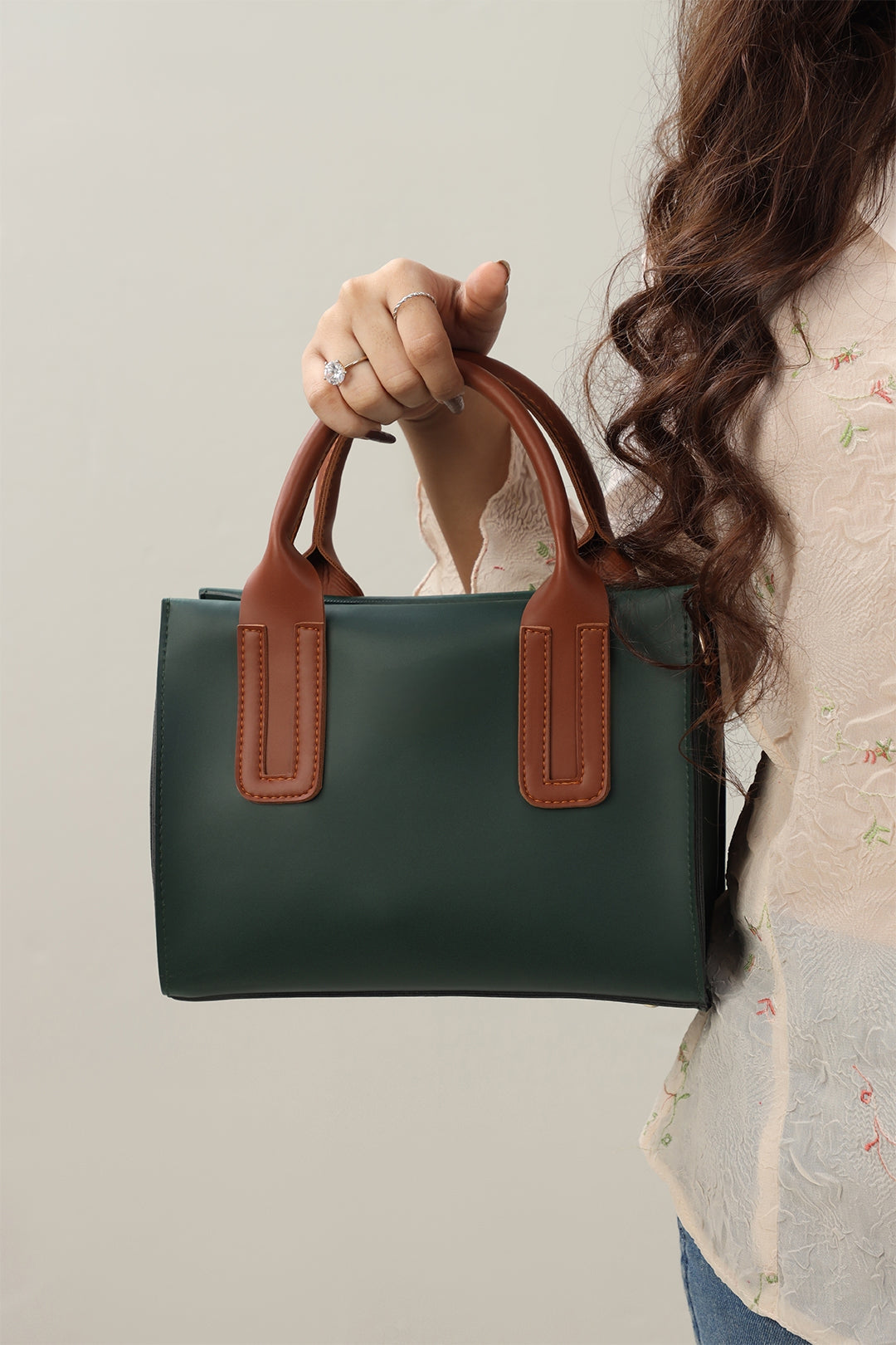 Bianca-Cross Body-VAGE
