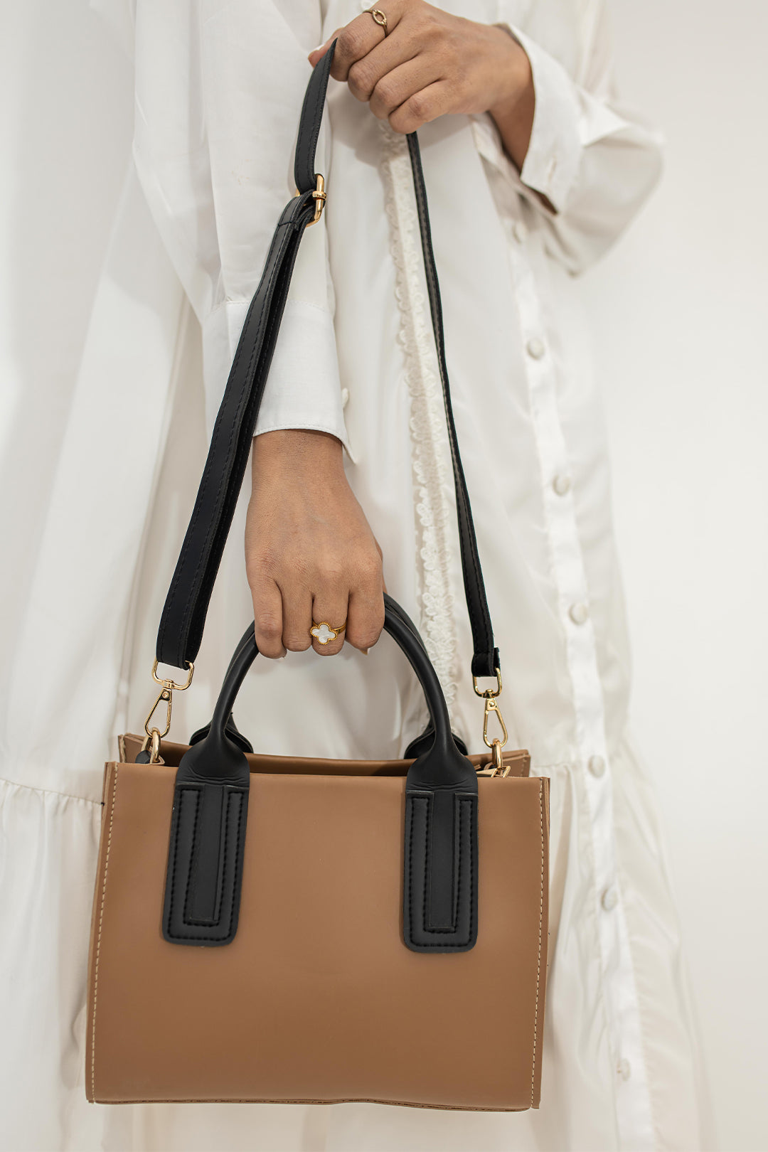 Bianca-Cross Body-VAGE