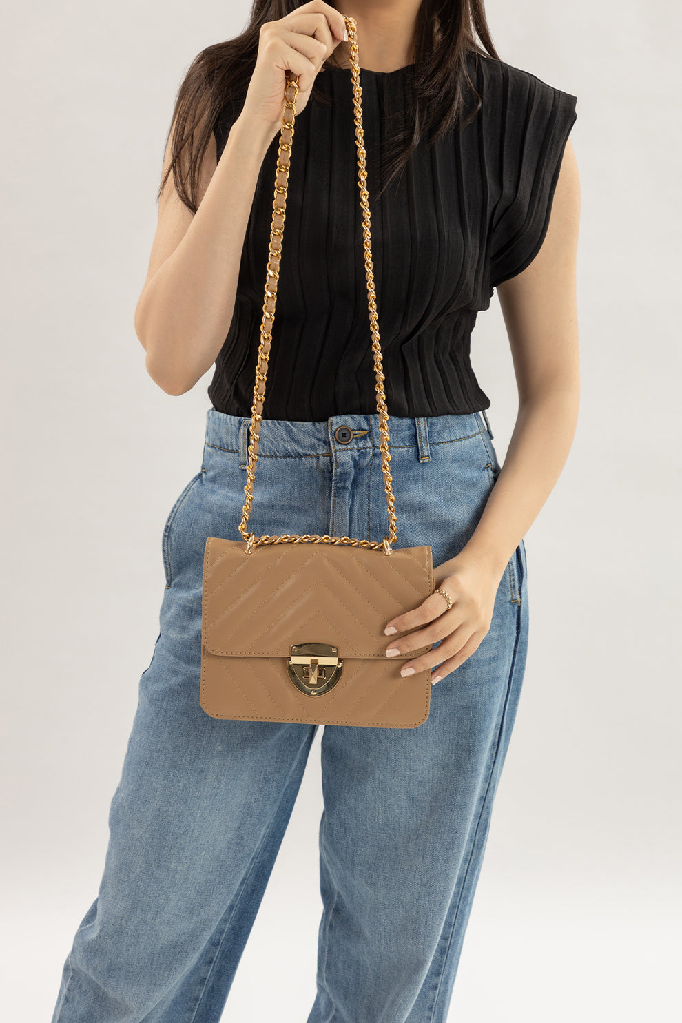 Bianca-Cross Body-V Quilt