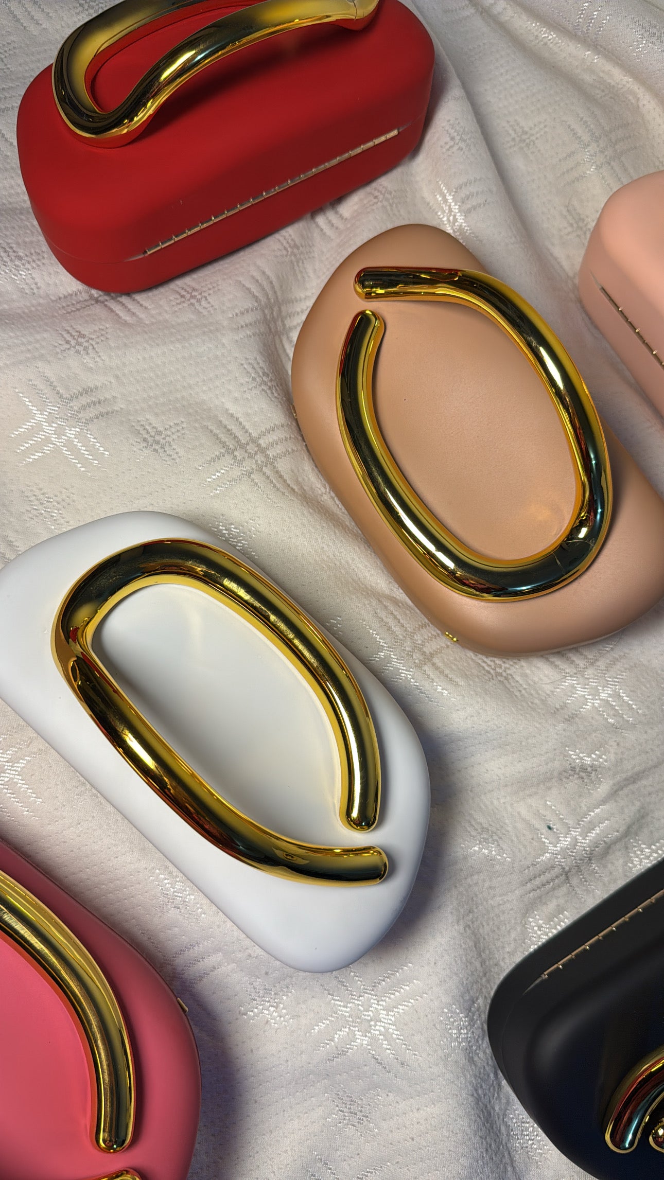 ZARA VIRAL CLUTCH with chain - Beige