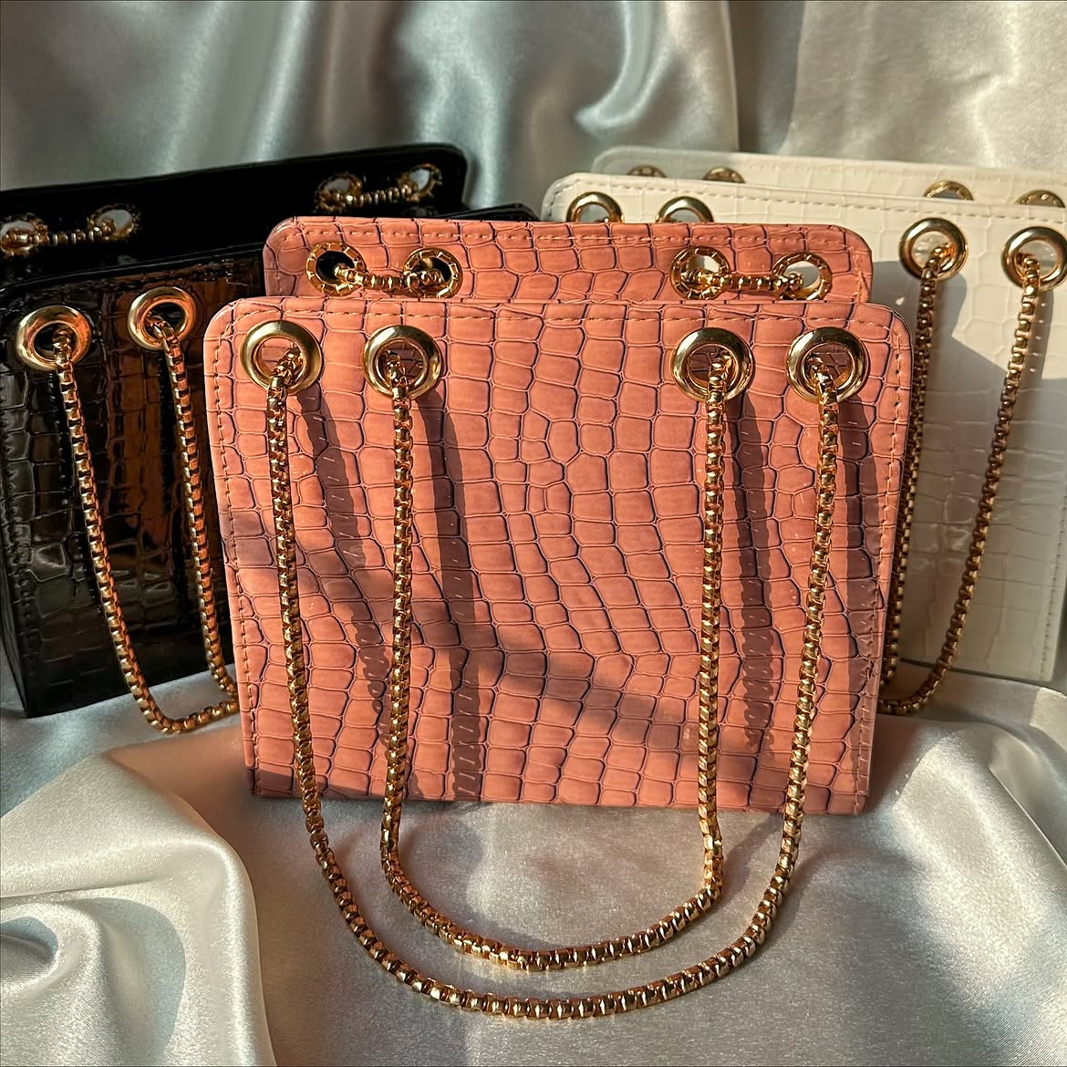 Bianca-Cross Body Double Chain Boxy