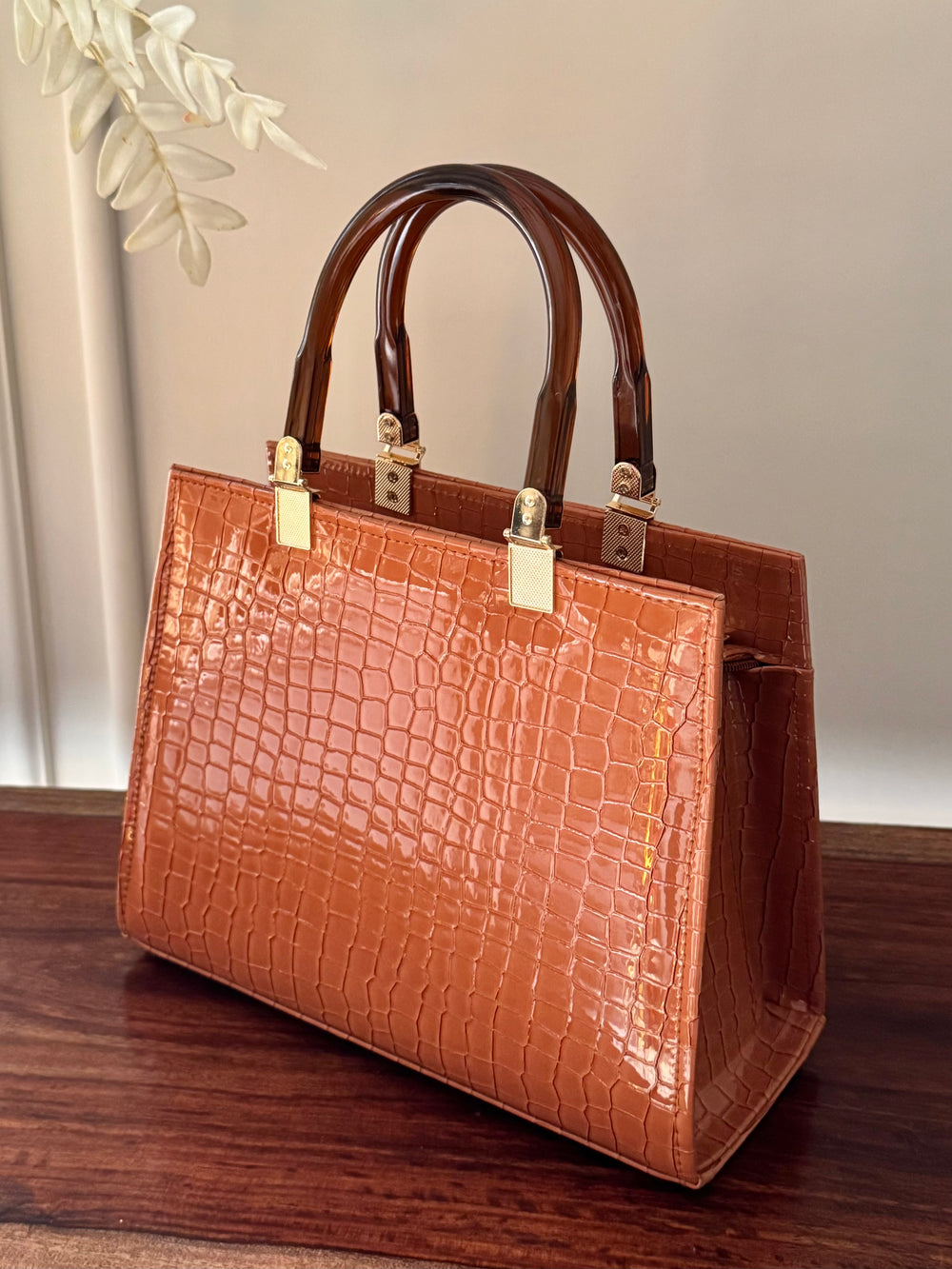 Bianca-Cross Body Acrylic Handle
