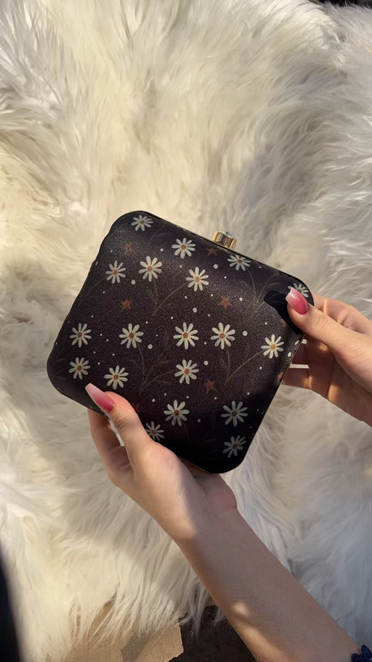 BIANCA-White Flower Printed Clutch