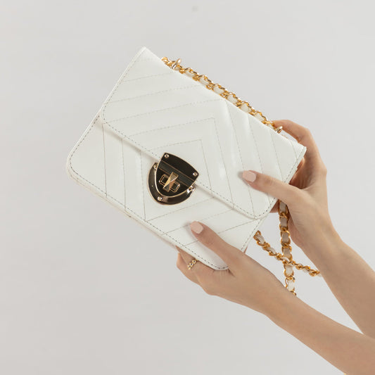 Bianca-Cross Body-V Quilt